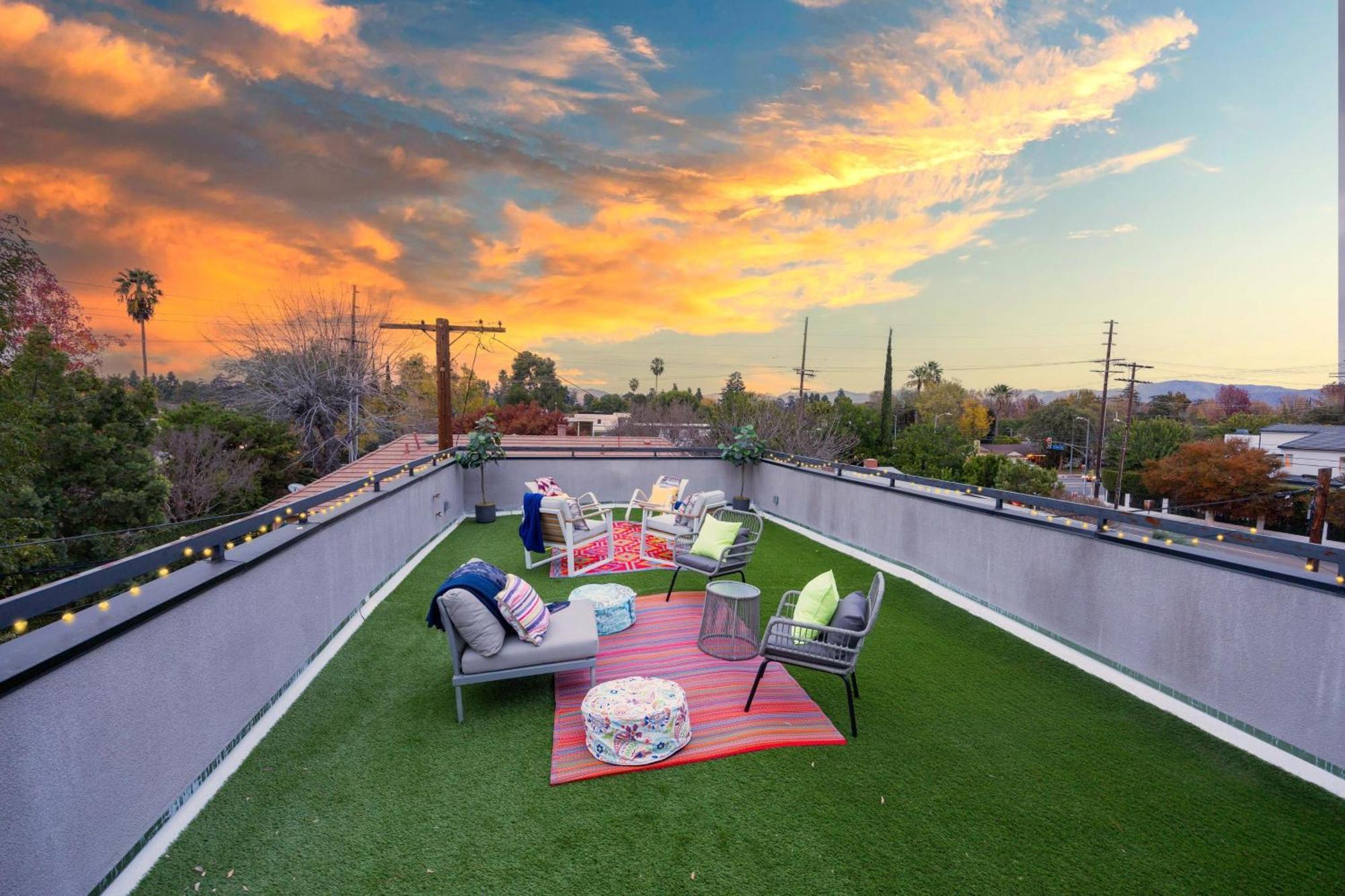 Fulton Ii By Avantstay Rooftop Patio W Views Vakantiehuis